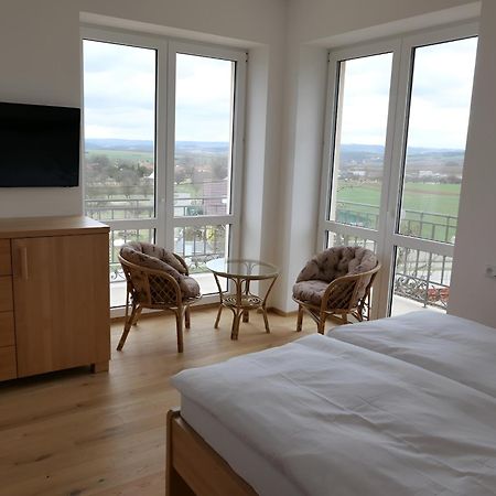 Penzion Renesance Drnovice  Экстерьер фото